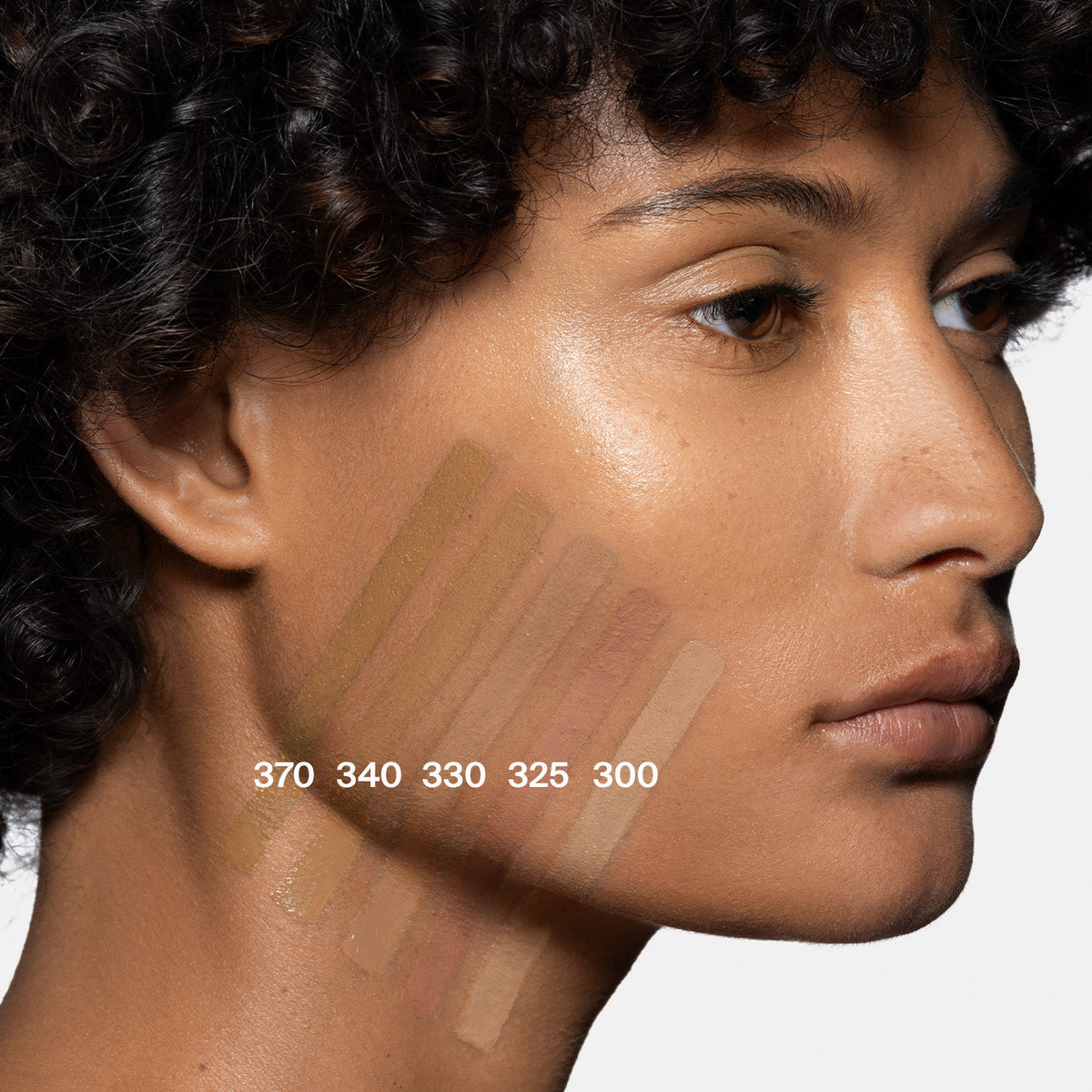 Triclone? Skin Tech Foundation Discovery Set